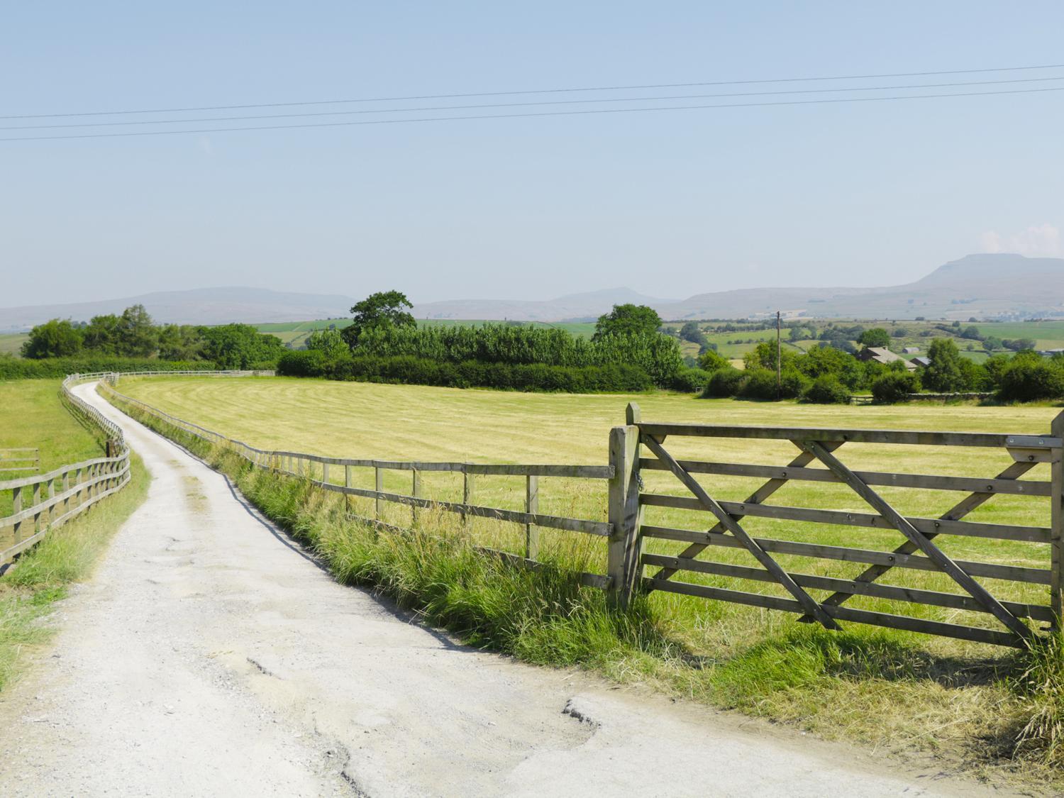 Mill Dam Farm Cottage Bentham ภายนอก รูปภาพ