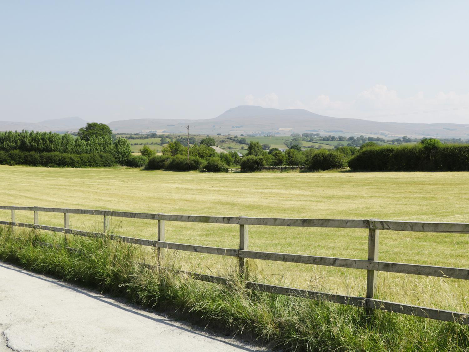 Mill Dam Farm Cottage Bentham ภายนอก รูปภาพ