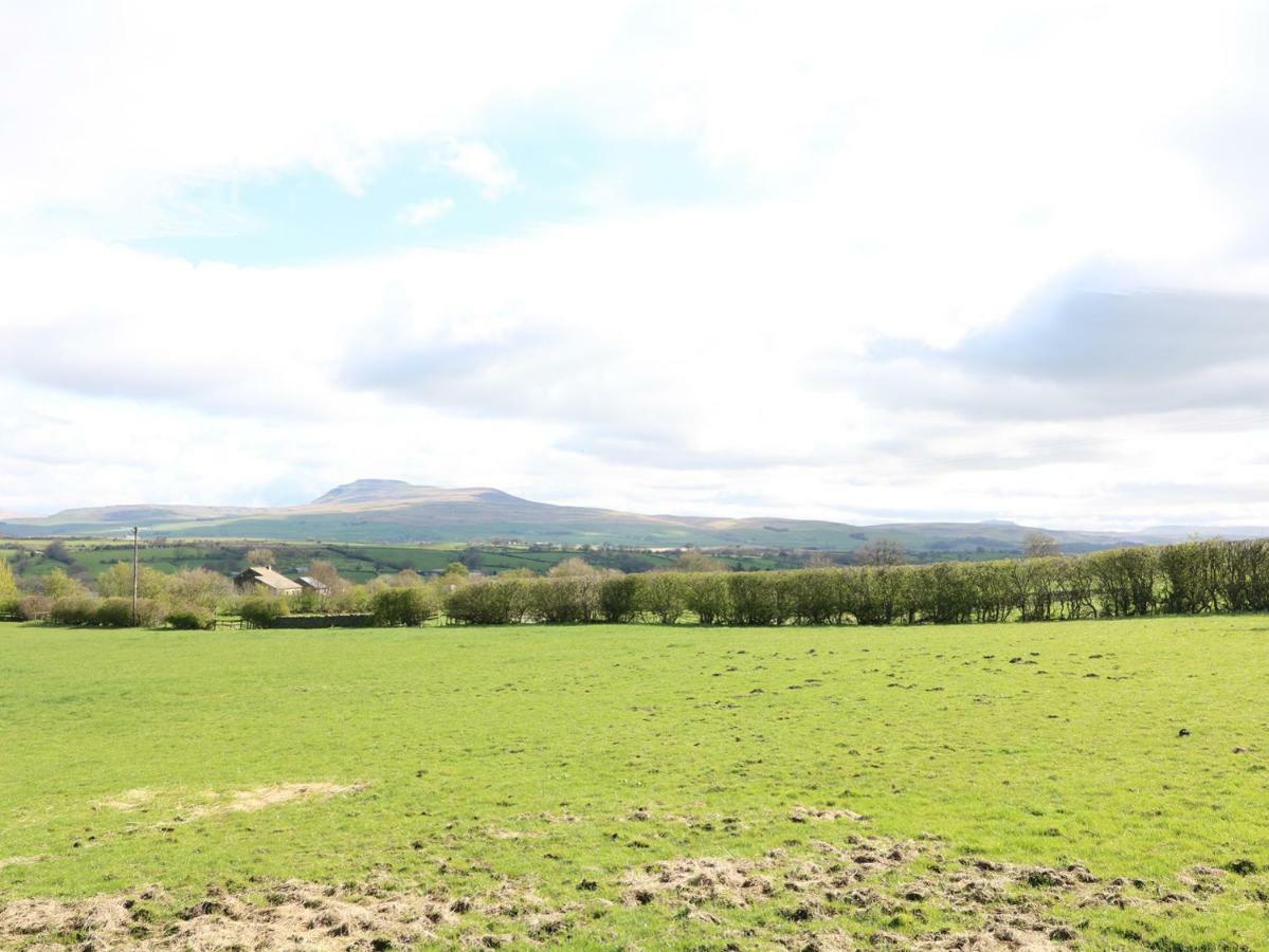 Mill Dam Farm Cottage Bentham ภายนอก รูปภาพ